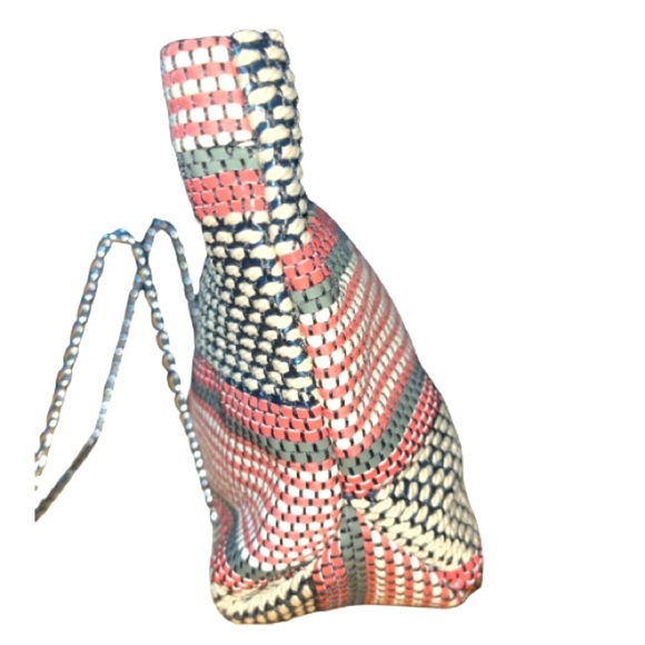 Stella & Dot Everything Woven
Cloth, No Chain, Clutch Only, NWOT - Picture 5 of 9